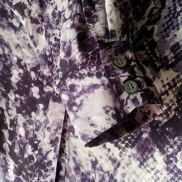 Jones New York Animal Print Blouse - Picture 8 of 9